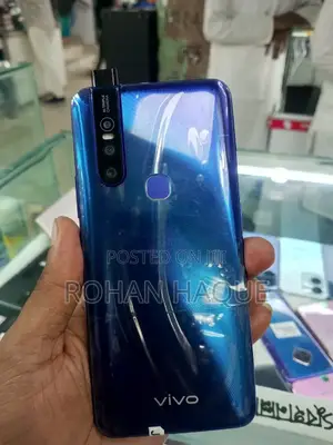 Photo - Vivo V15 256 GB Blue
