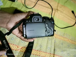 Photo - Canon 600d Camera