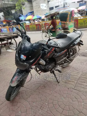 Photo - Bajaj Pulsar 150 2013 Black