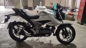 Photo - Suzuki 2020 Silver