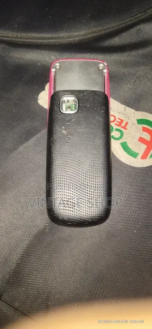 Nokia 2220 slide Pink