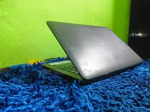 Laptop Asus X540LA 8GB Intel Core I3 HDD 1T