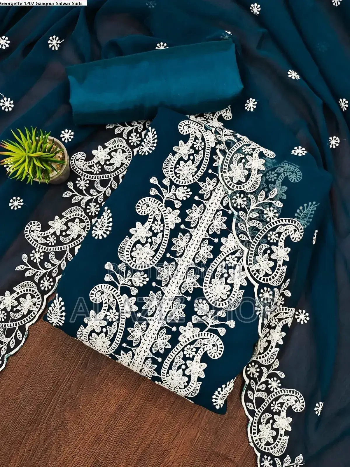 Embroidered Cotton Three-Piece Set