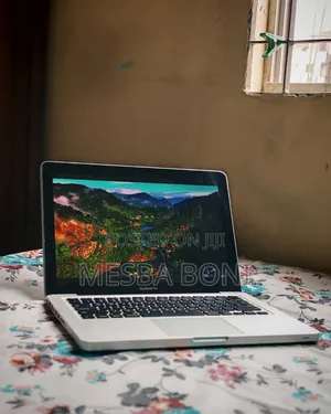 Photo - Laptop Apple MacBook 2012 8GB Intel Core I7 SSD 256GB