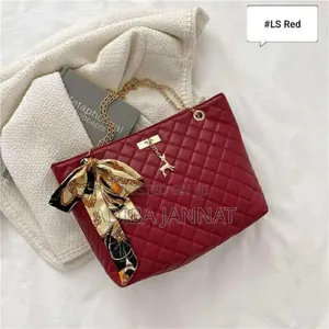 Simple Chain Tote Bag
