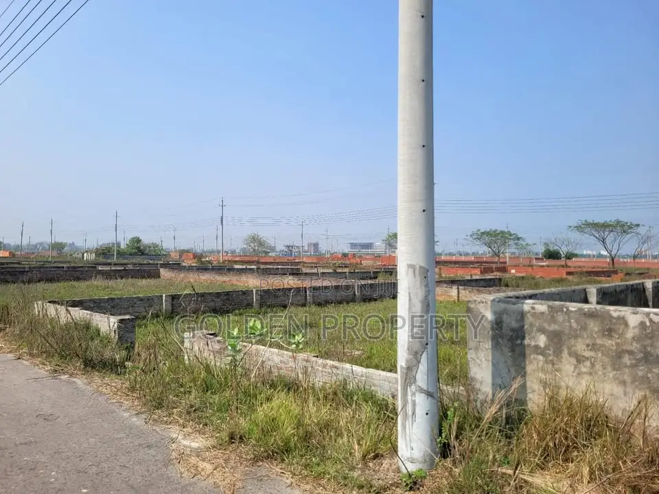 Bashundhara P-Extension ব্লকে ৪ কাঠা প্লট বিক্রয়