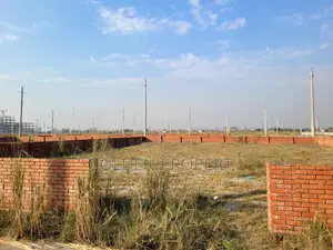 Bashundhara P-Extension ব্লকে ৪ কাঠা প্লট বিক্রয়