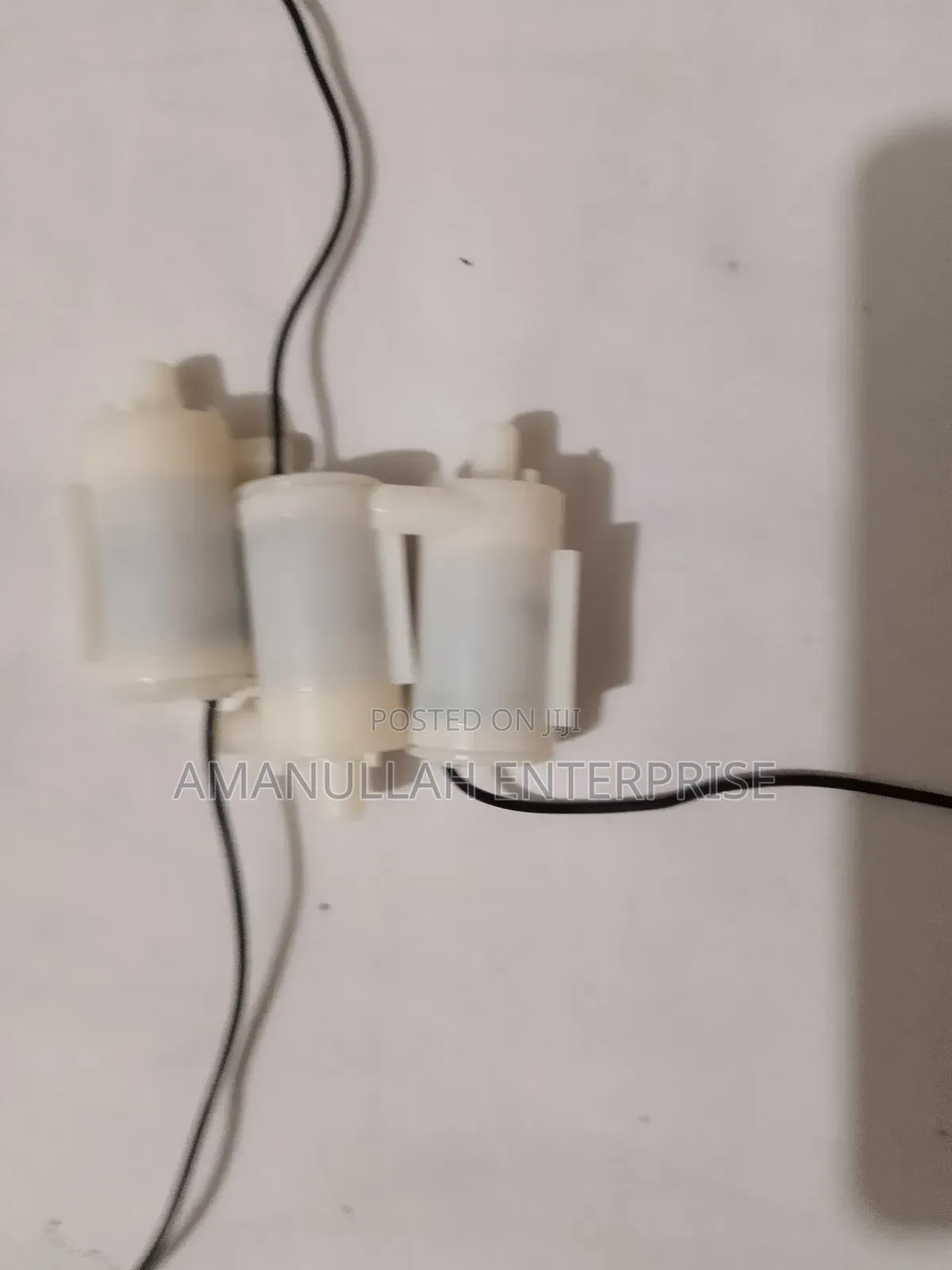 Mini Submersible Water Pump, Designed to Be Fully Submerged.