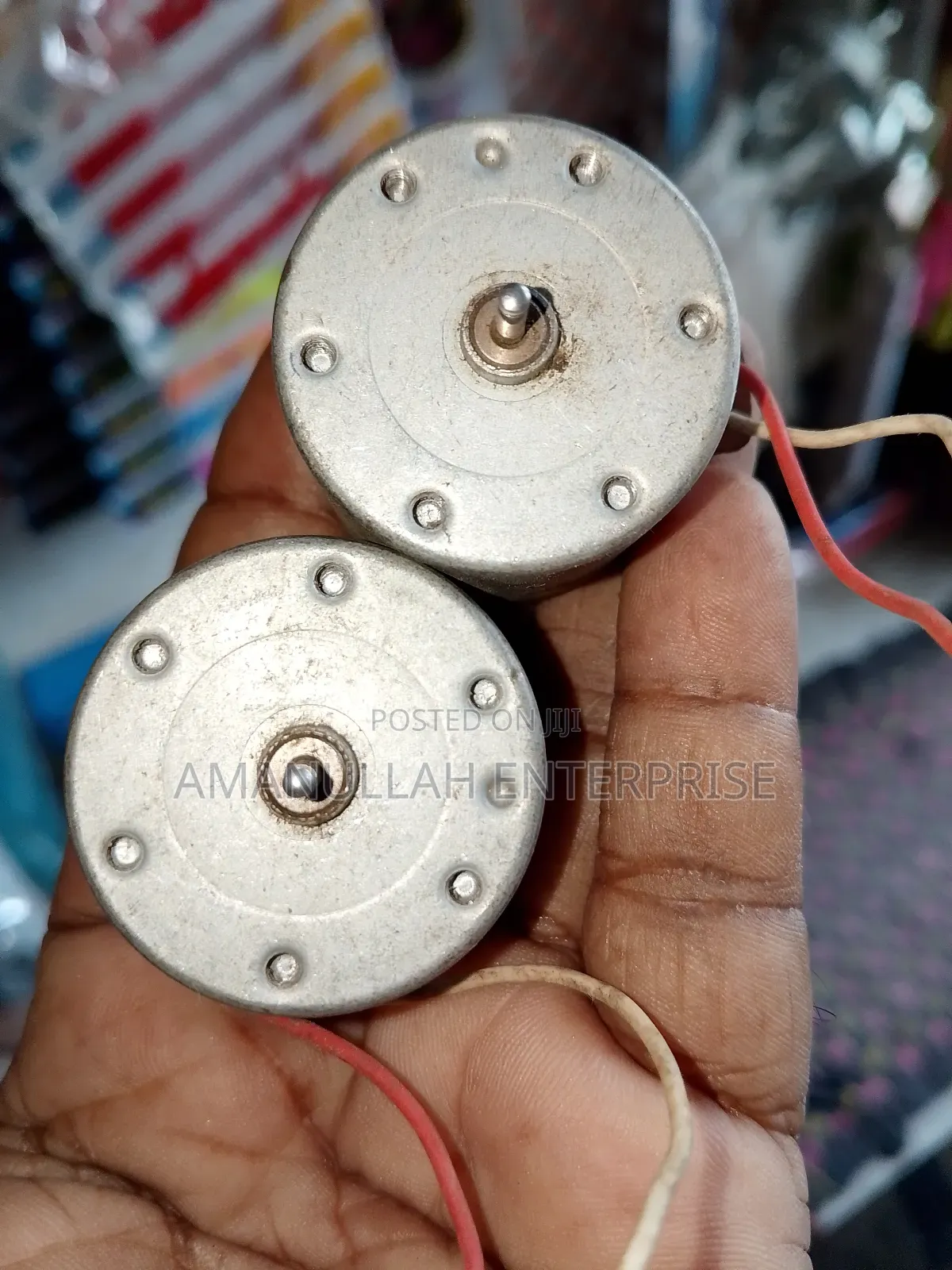 Small, Round Dc Motor Commonly Used in Various Diy Projects,