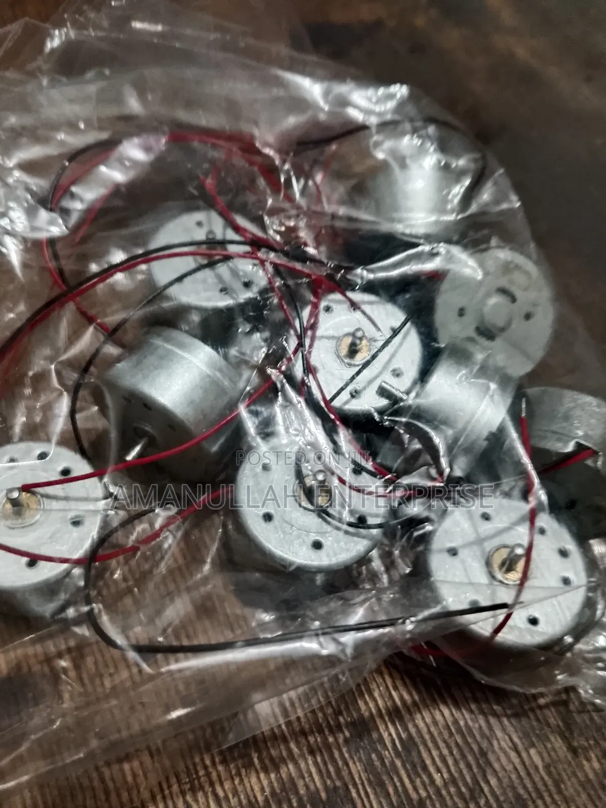 Small, Round Dc Motor Commonly Used in Various Diy Projects,