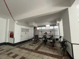 4bdrm Block of Flats in Basundhara I Block for sale