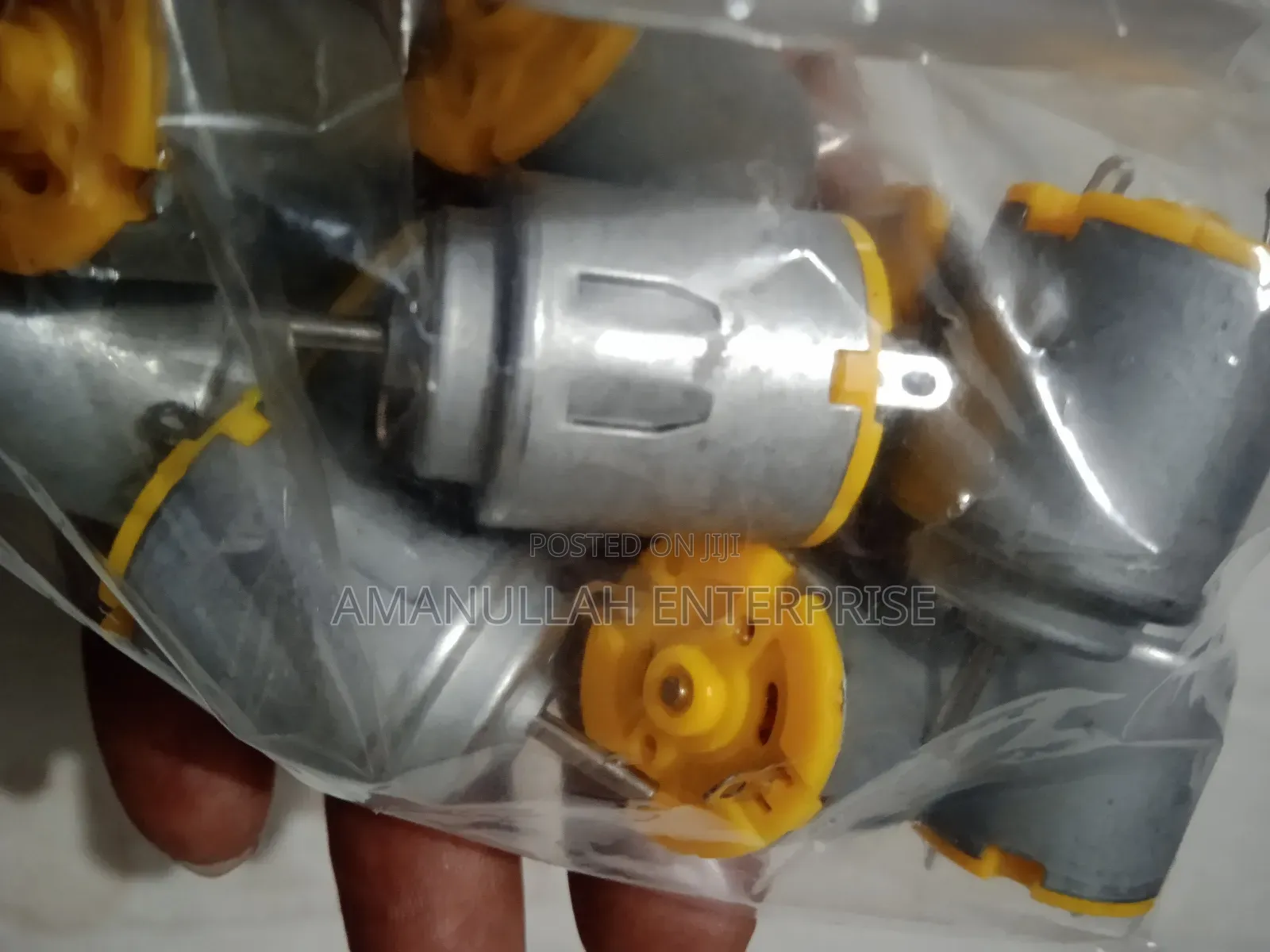 Dc 3v to 4 v Motor for Diy Projects