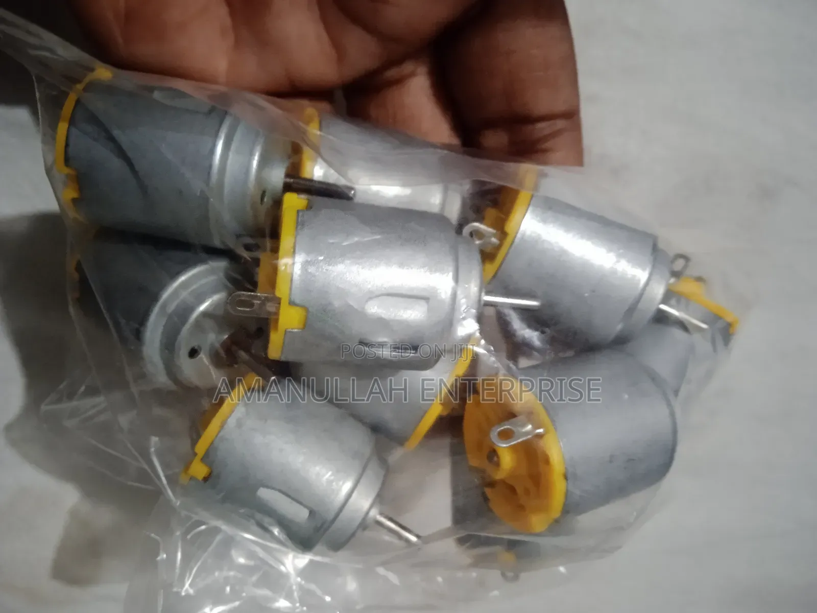 Dc 3v to 4 v Motor for Diy Projects