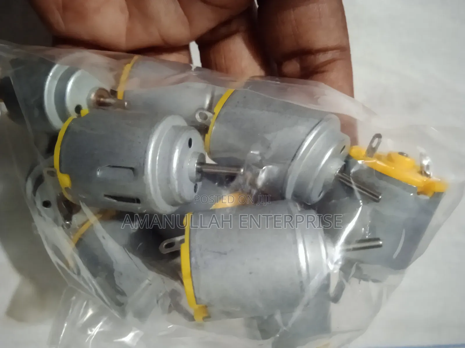 Dc 3v to 4 v Motor for Diy Projects