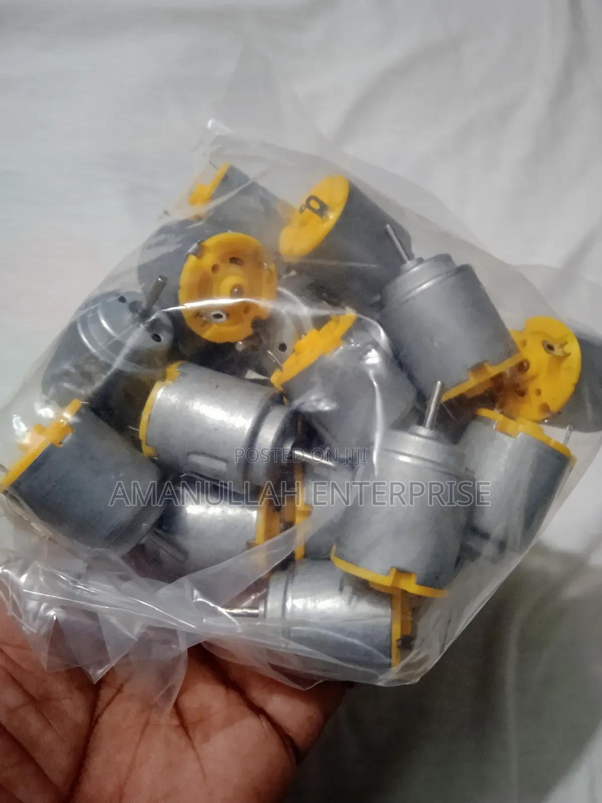 Dc 3v to 4 v Motor for Diy Projects