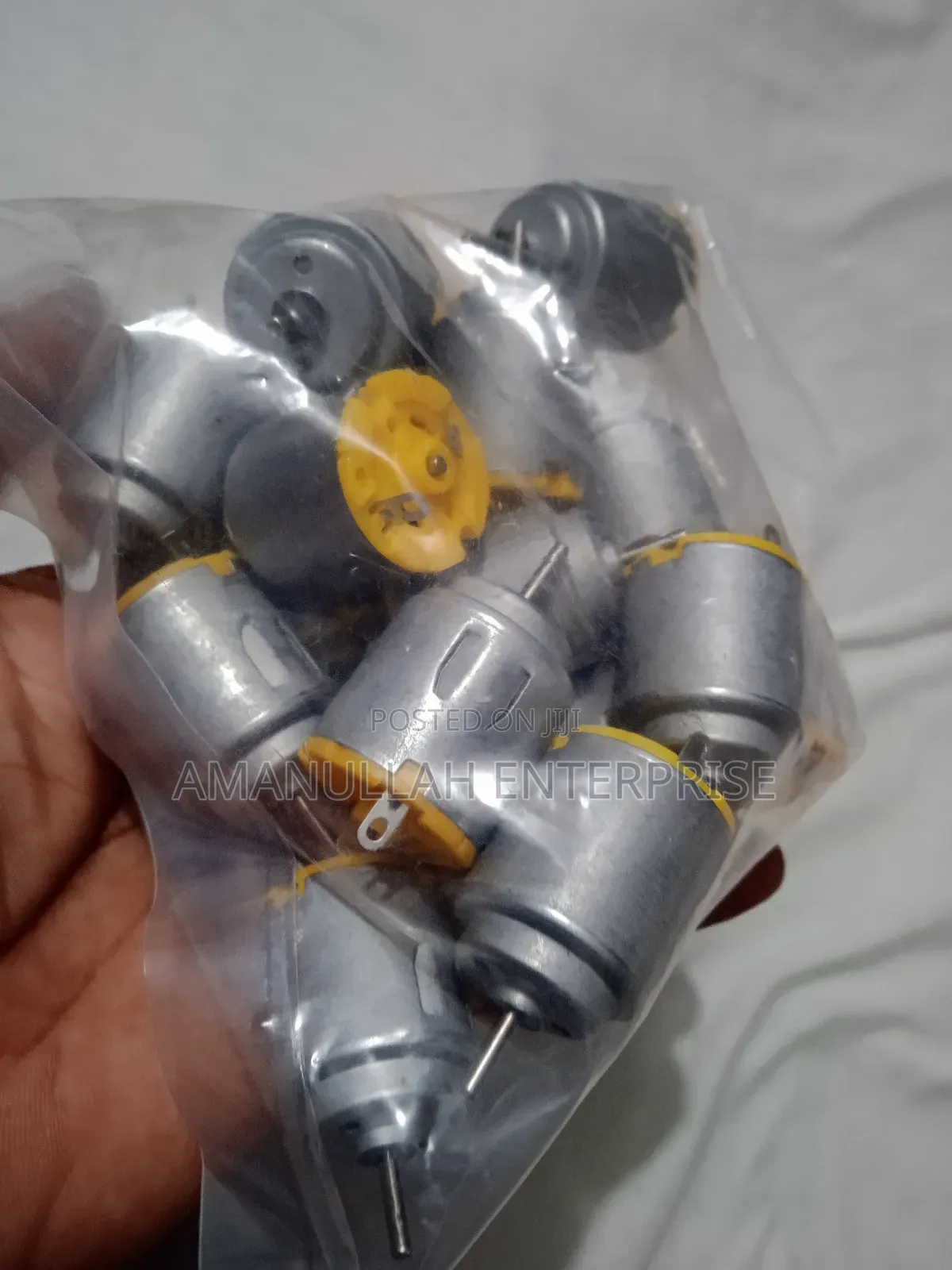 Dc 3v to 4 v Motor for Diy Projects