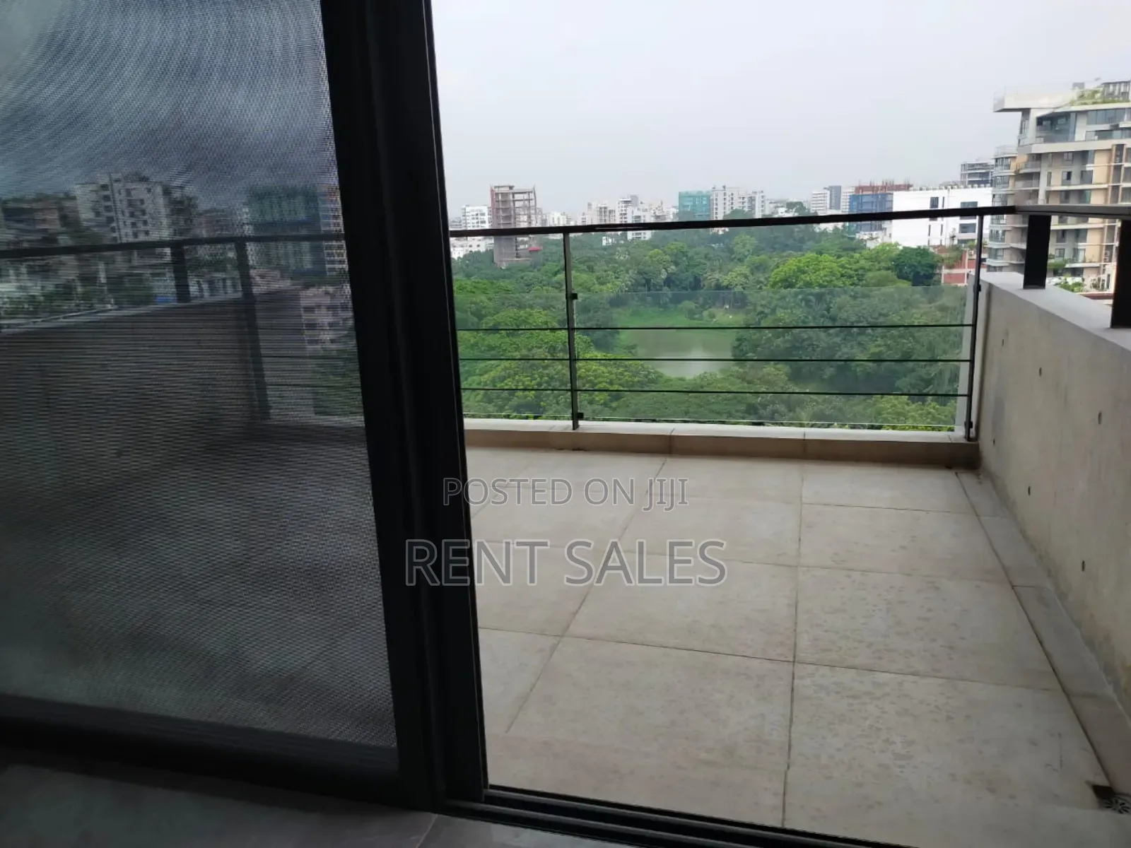4bdrm Apartment in Gulshan for rent