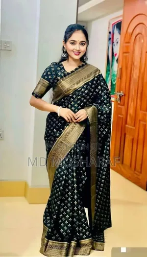 Japani Silk Sharee With Blouse Piece