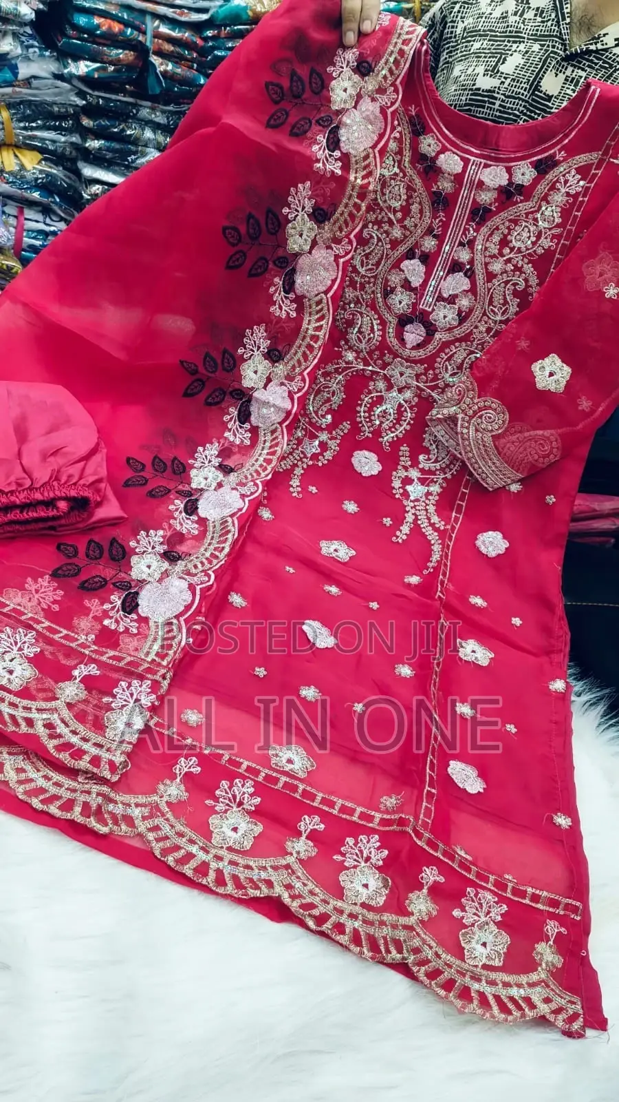 Pakistani Design 4-Piece Sada Bahar Tissue Set