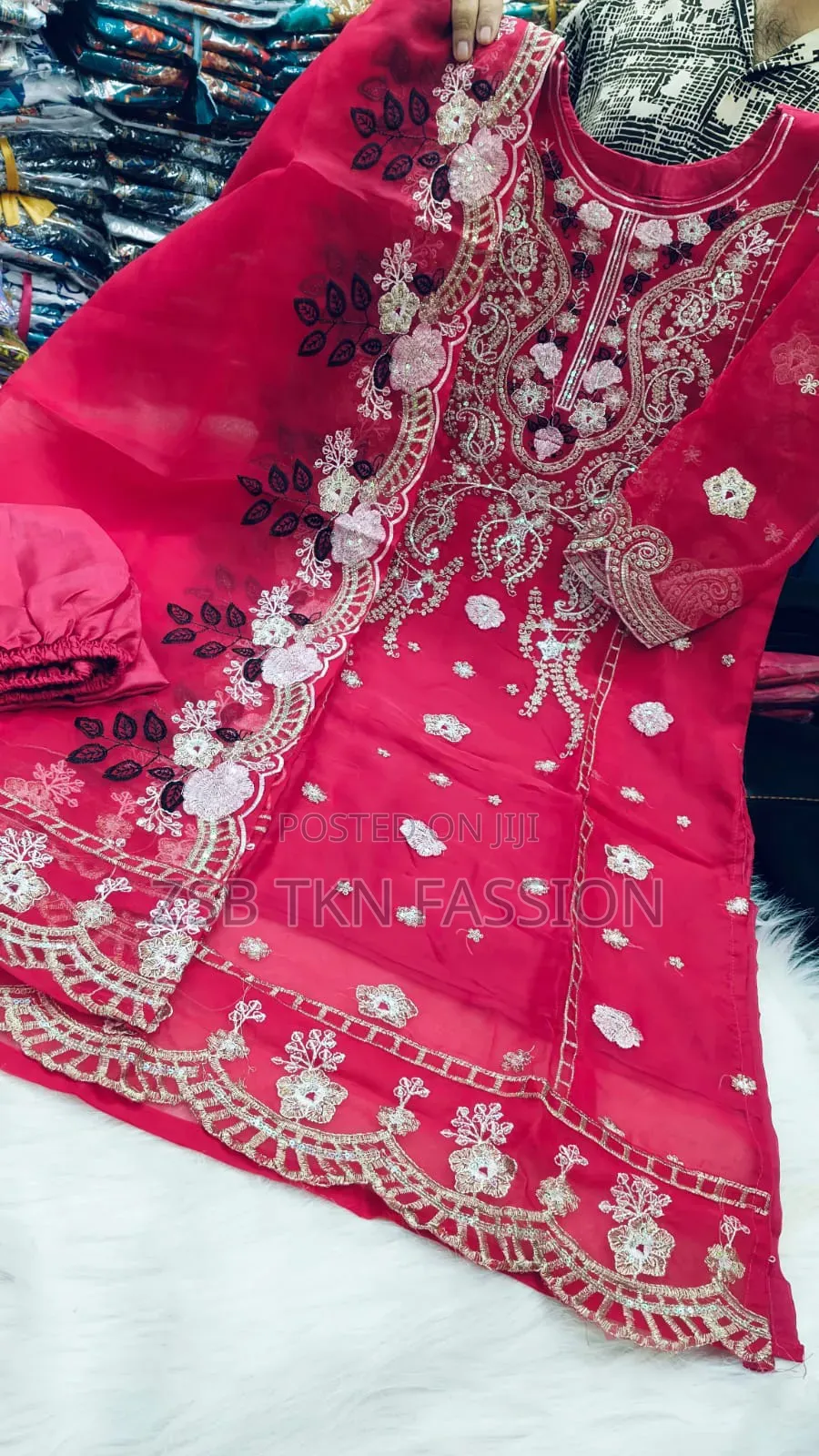 Pakistani Design 4-Piece Sada Bahar Tissue Set