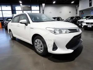 Photo - Toyota Axio 1.5 Hybrid 2WD 2020 White