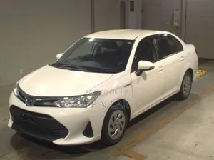 Photo - Toyota Axio 1.5 Hybrid 2WD 2020 White