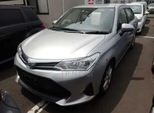 Photo - Toyota Axio 1.5 Hybrid 2WD 2020 Silver