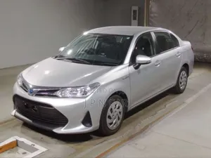 Photo - Toyota Axio 1.5 Hybrid 2WD 2020 Silver