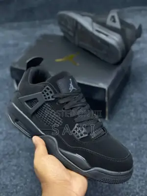 Jordan 4 Military Full Black Edition