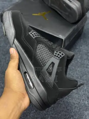 Jordan 4 Military Full Black Edition
