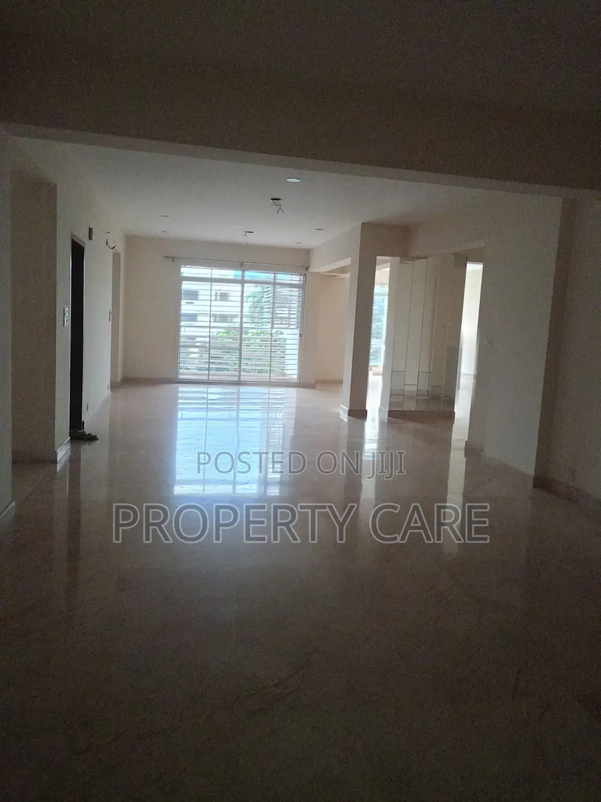 4bdrm Apartment in Gulshan for rent