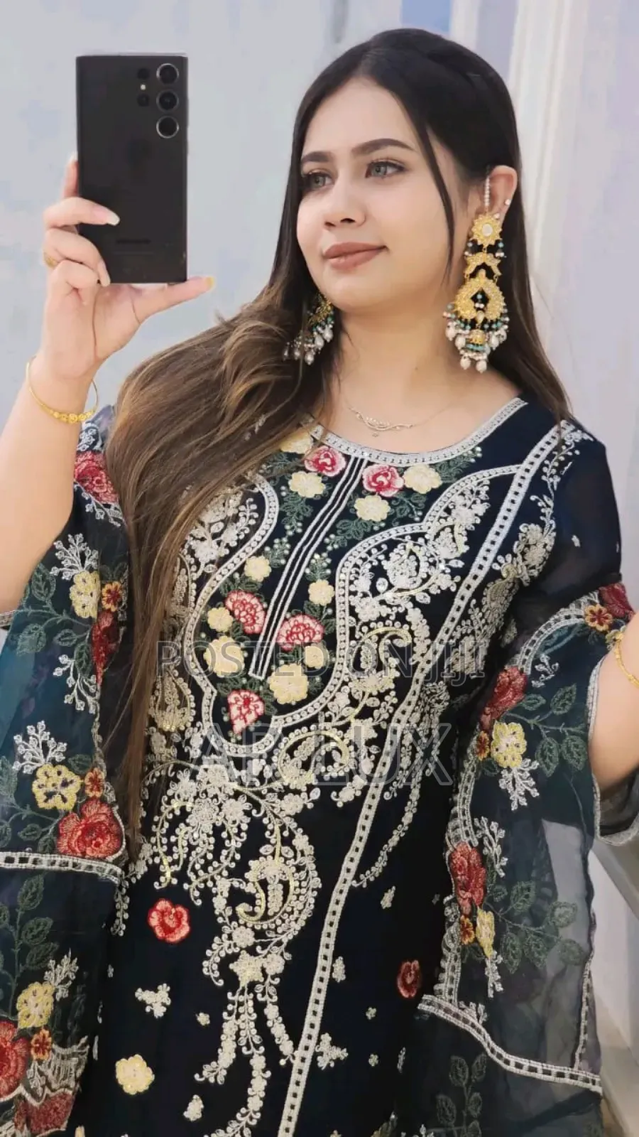  Pakistani Design 4-Piece Sada Bahar Tissue Set 