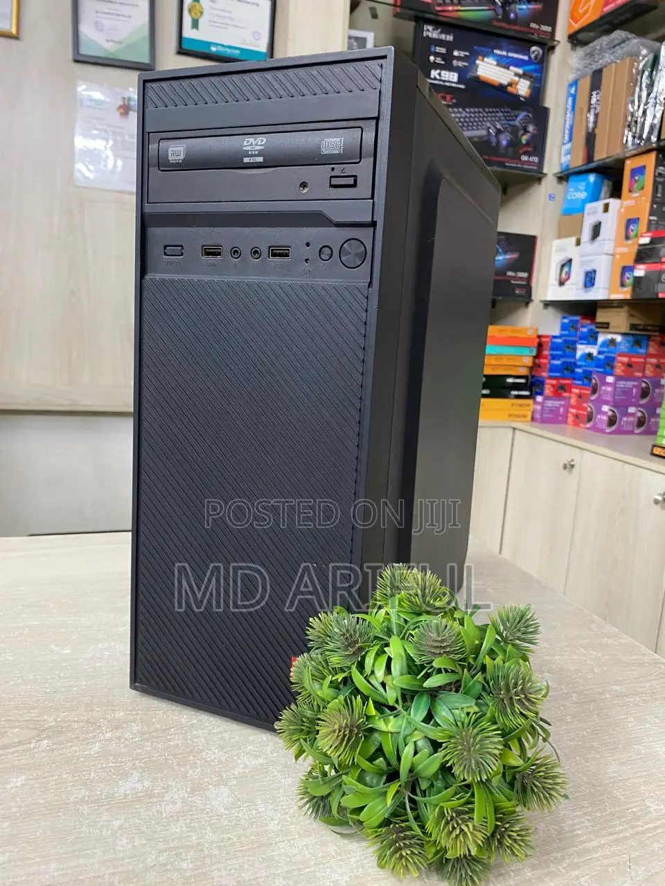 DDR-4 Pc Intel Core I3 ( 7th Gen)_ram 8gb_ssd 240gb