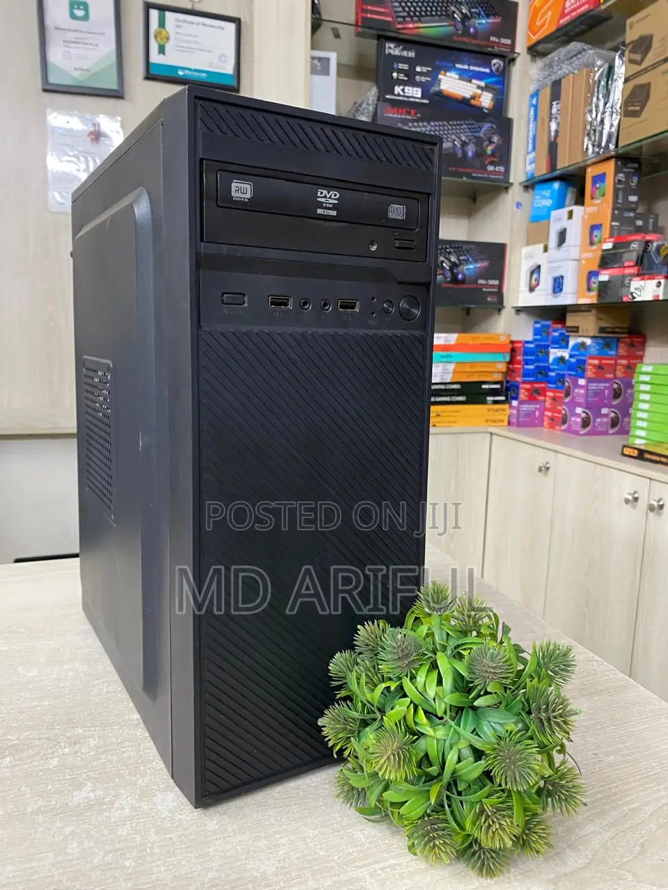 DDR-4 Pc Intel Core I3 ( 7th Gen)_ram 8gb_ssd 240gb