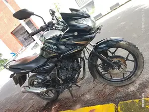 Photo - Bajaj Discover 150 2018 Black