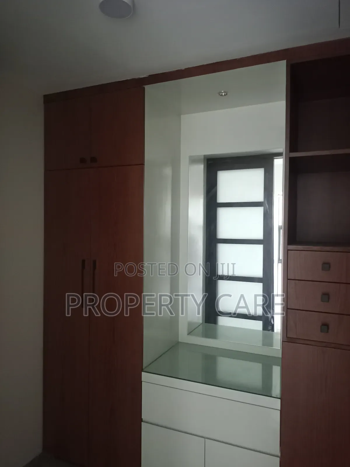 4bdrm Apartment in Gulshan for rent