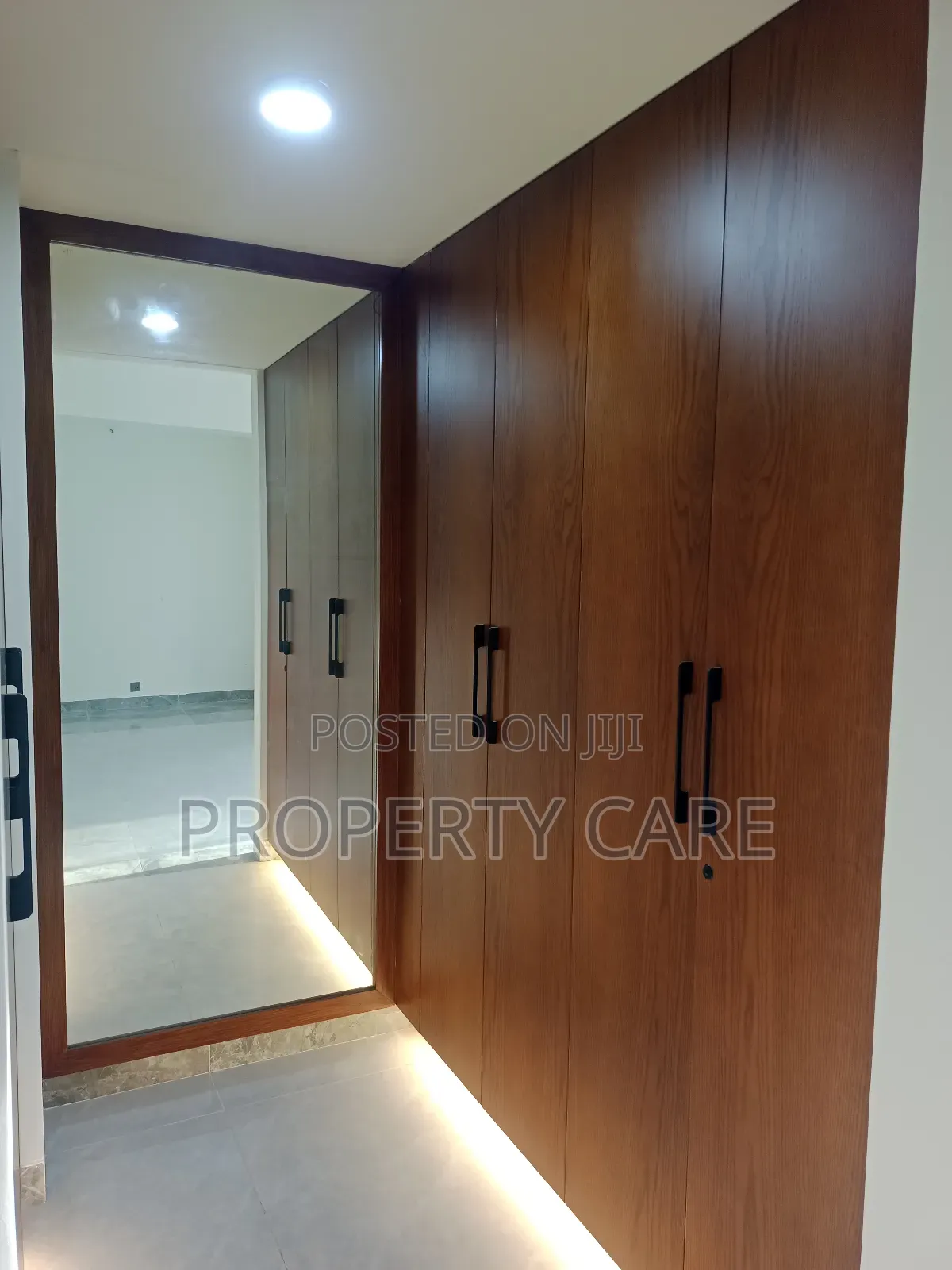4bdrm Apartment in Gulshan for rent