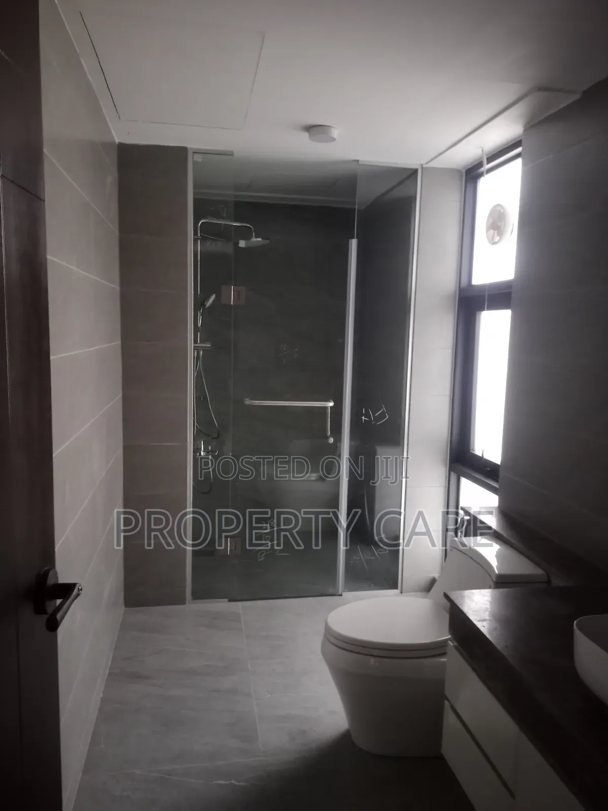 4bdrm Apartment in Gulshan for rent