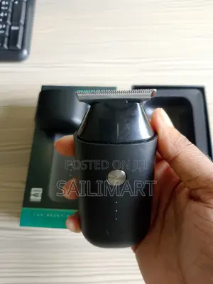 VGR v-932 Rechargeable Pocket Trimmer for Men