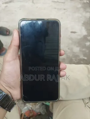 Photo - RED Hydrogen One 128 GB Black