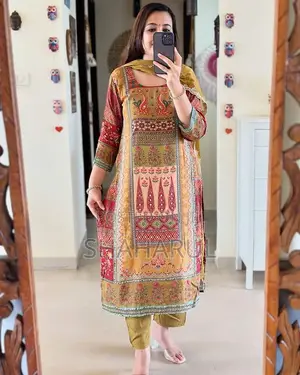 Digital Print Three Piece 15121