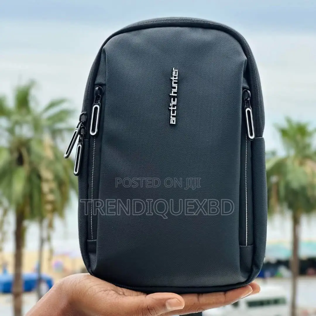 Unisex Crossbody Shoulder Bag – Lightweight Secure