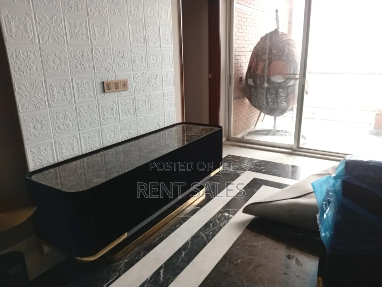 Furnished 4bdrm Apartment in Gulshan for sale