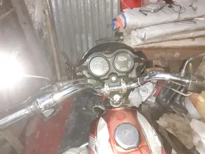 Photo - Bajaj 2009 Red
