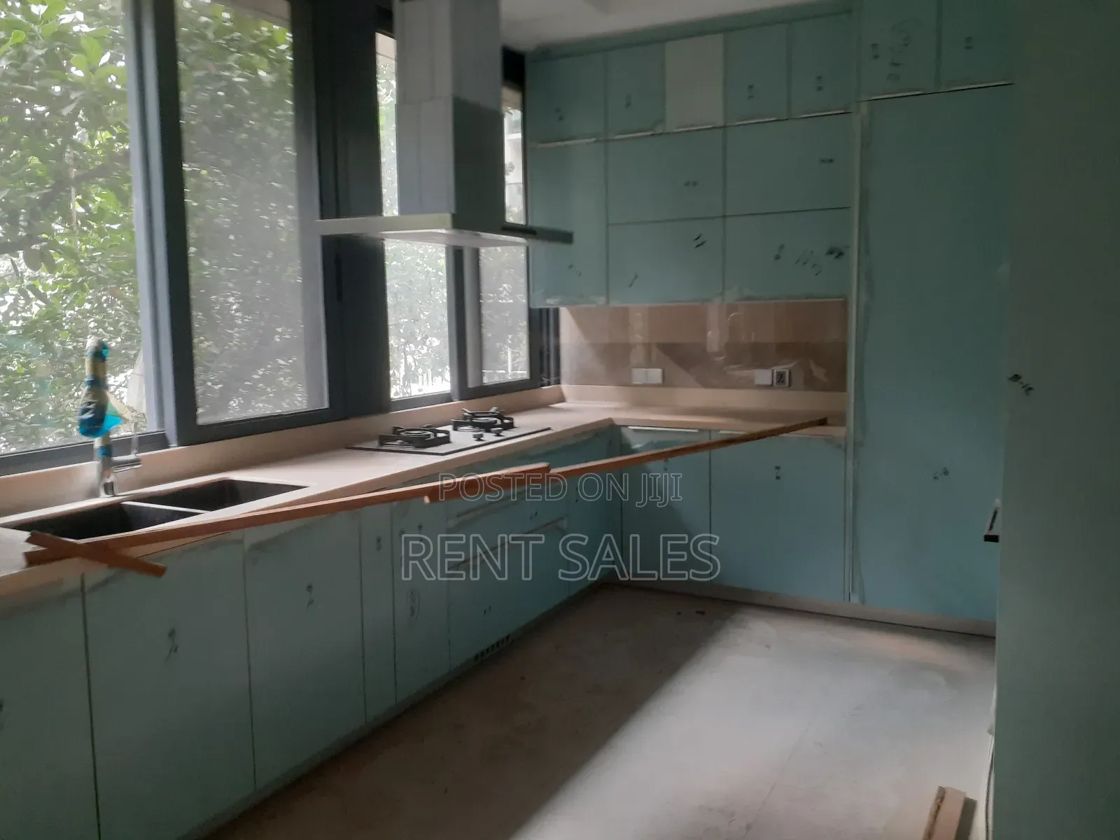 Furnished 4bdrm Apartment in Gulshan for rent