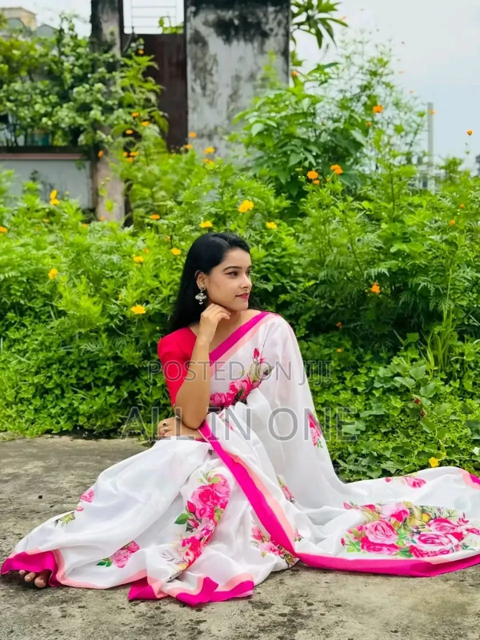 Digital Print Sharee With Blause PCS VFD Yttujht