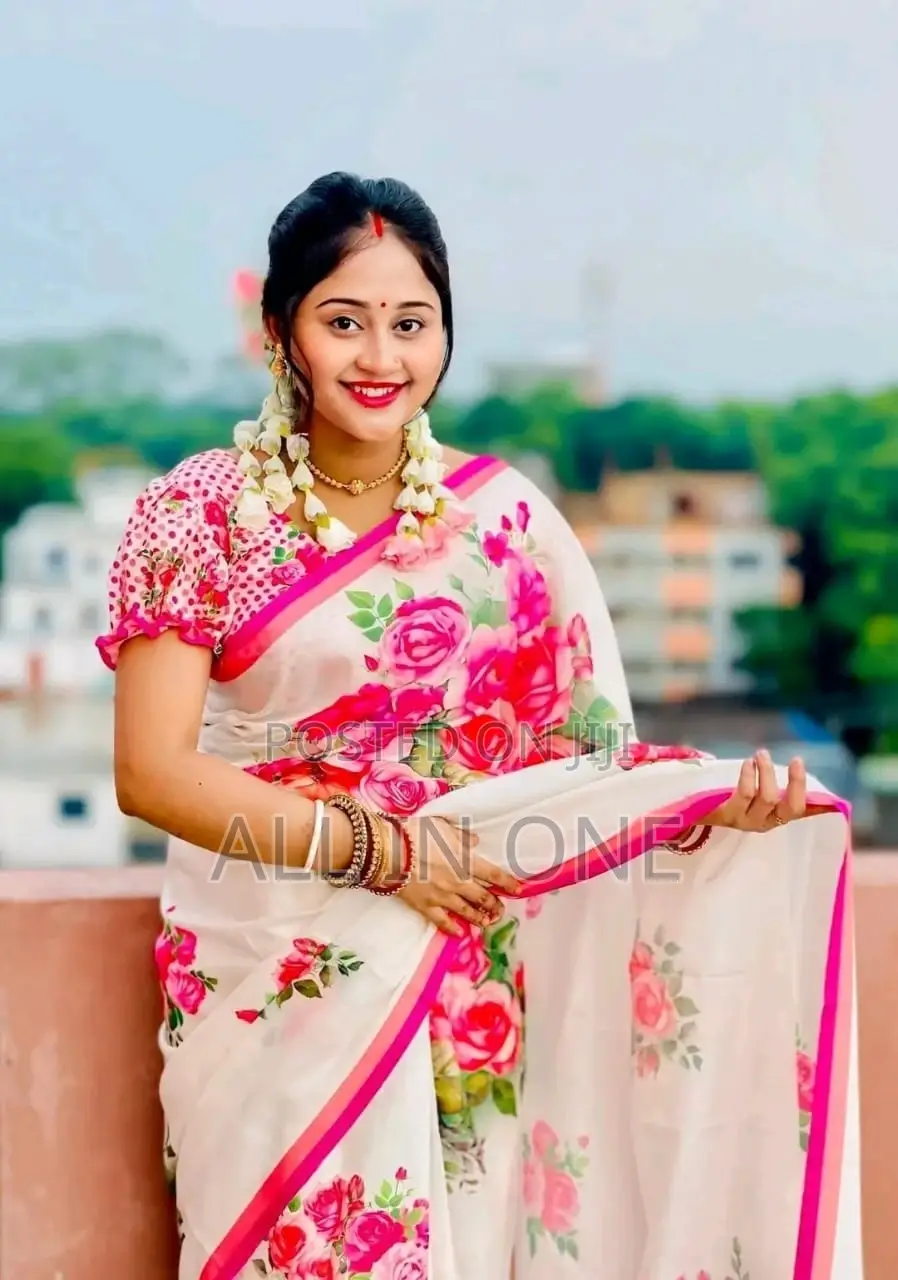 Digital Print Sharee With Blause PCS Ttyu Edrf Ewrds