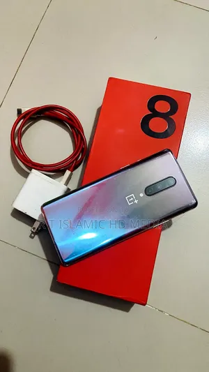 Photo - OnePlus 8 128 GB Pink