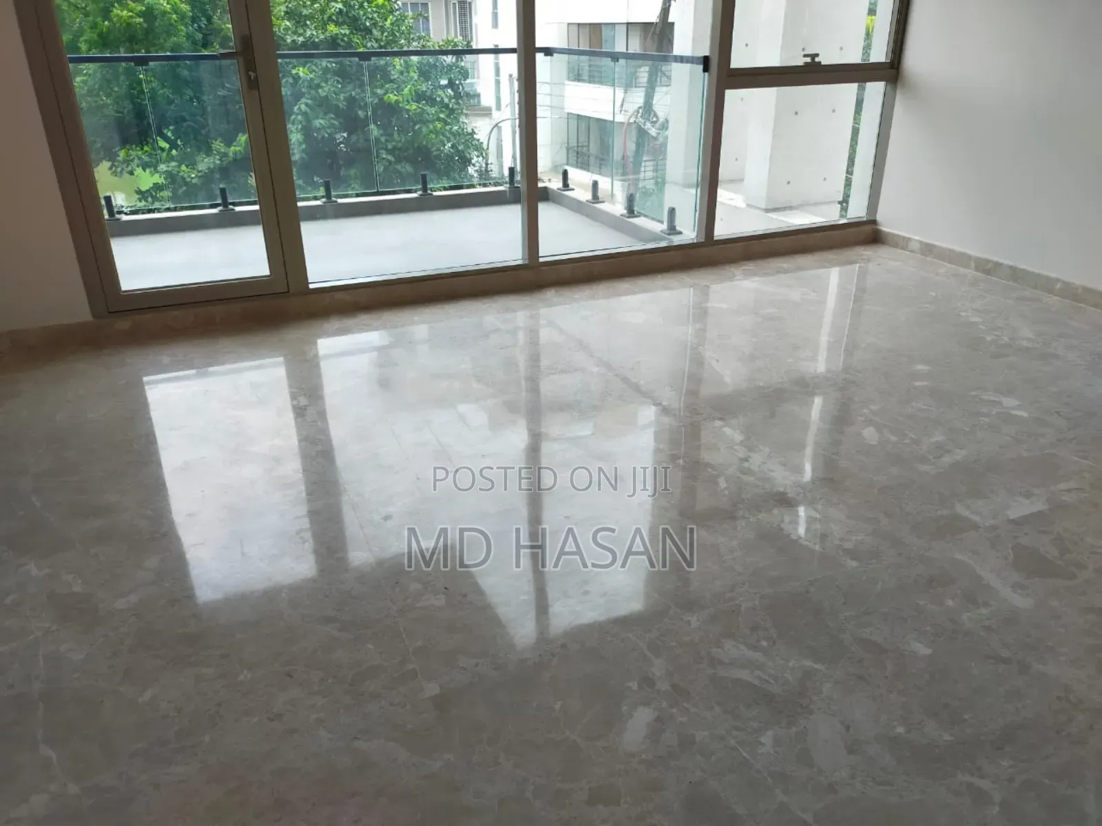 4bdrm Apartment in Gym& Pool Semi for rent