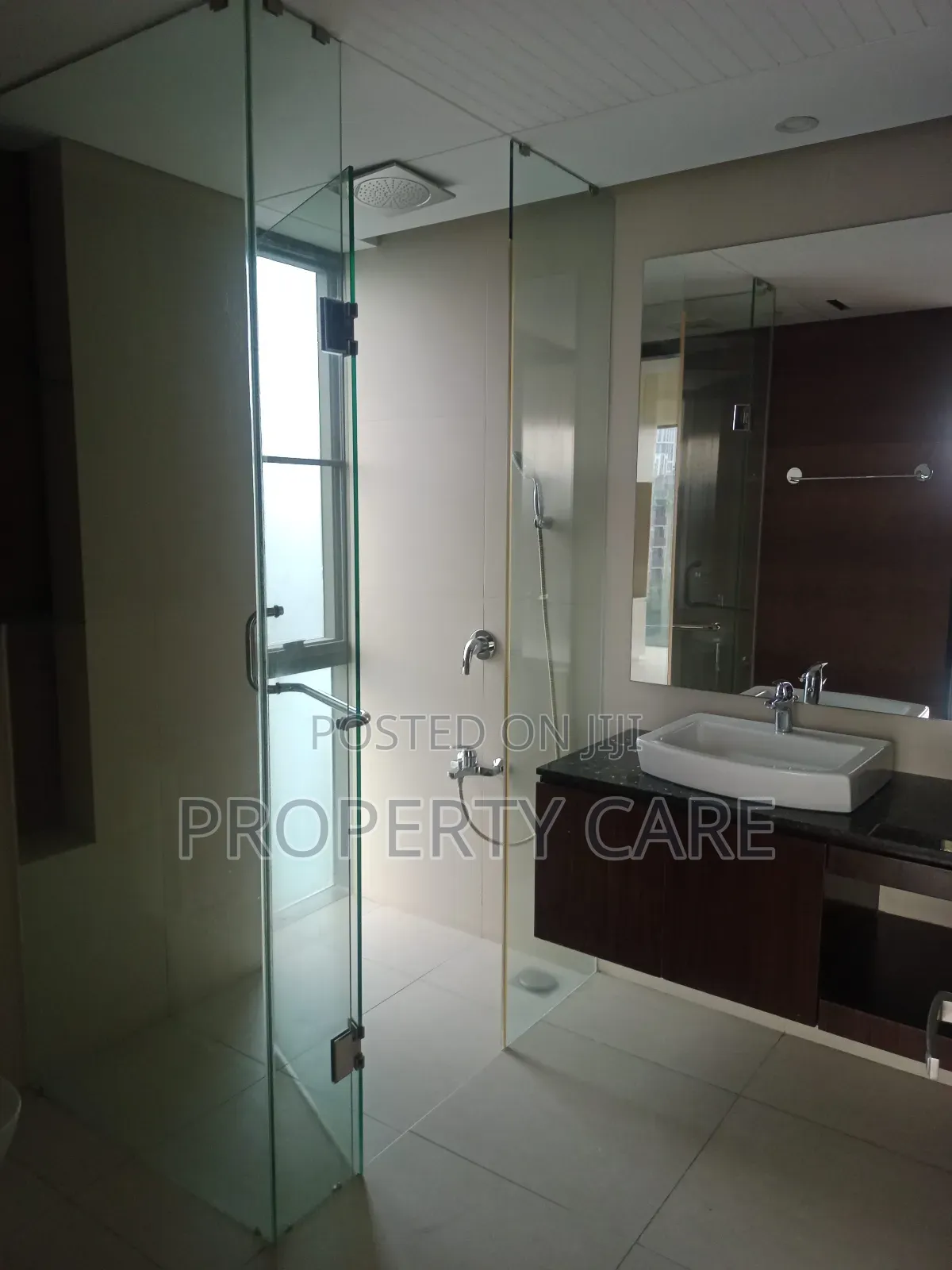 4bdrm Apartment in Gulshan for rent